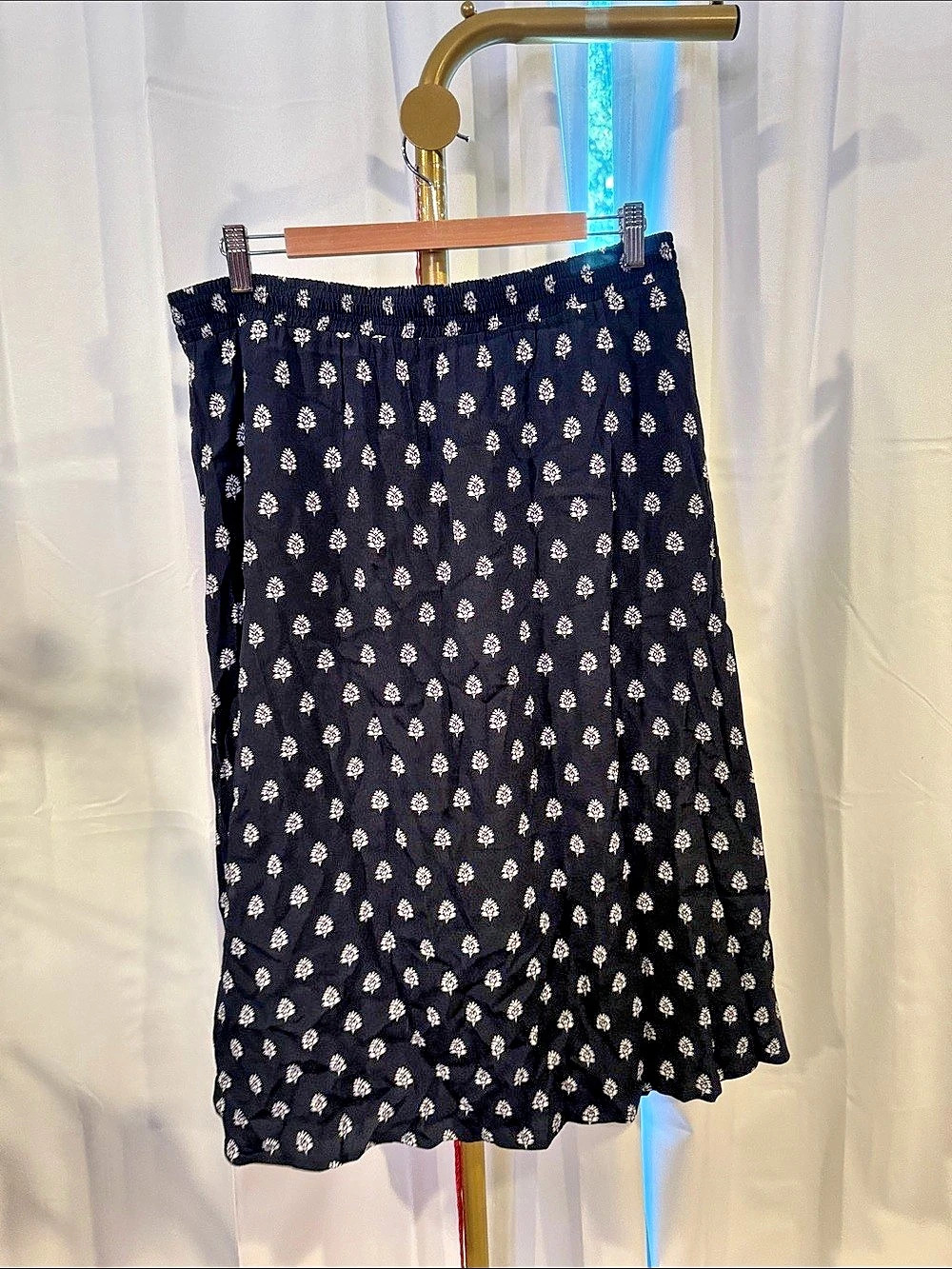 Garnet Hill Floral Midi Skirt Black & White Medium